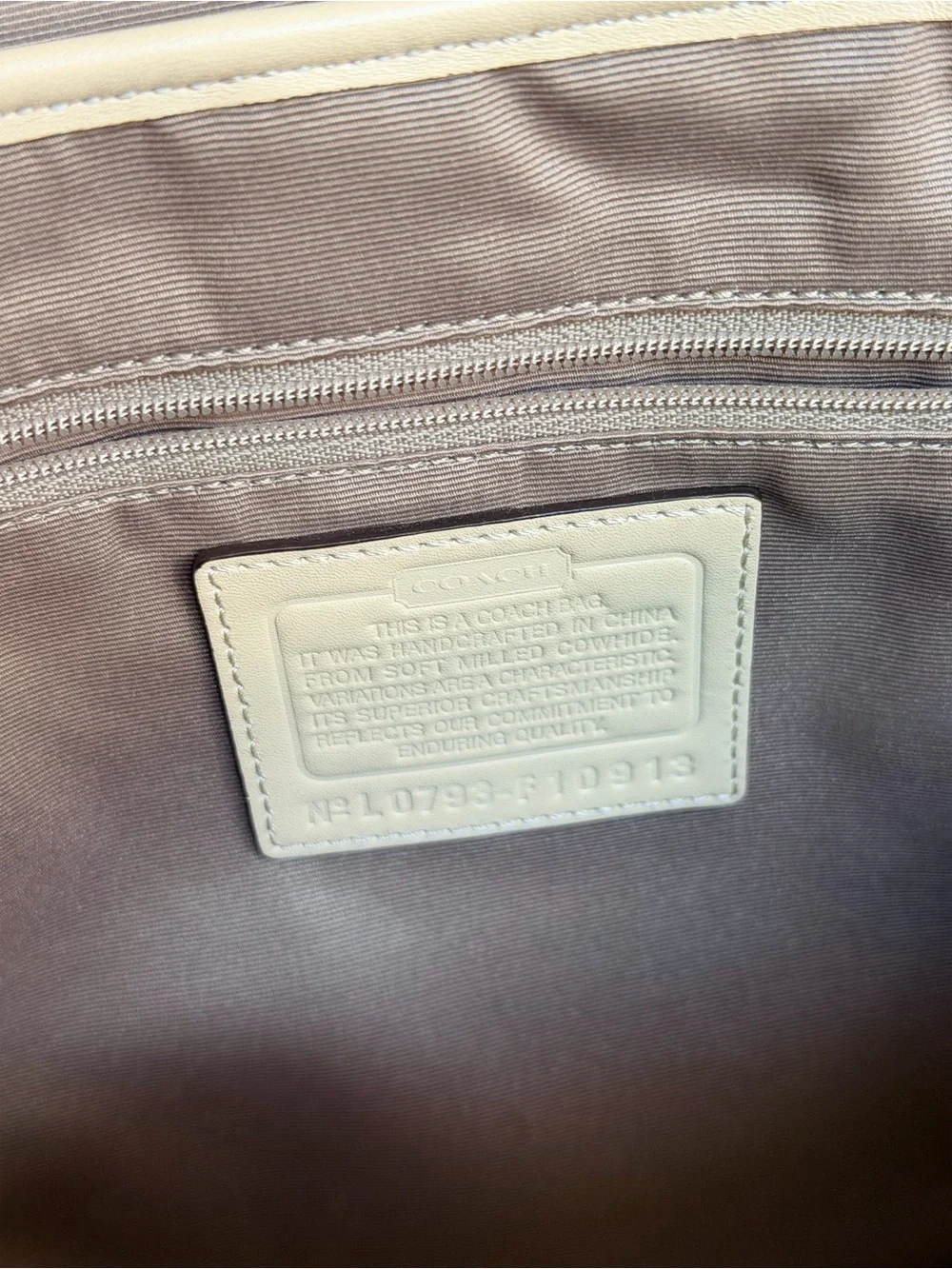 Coach Soho Hampton buckle flap bag in cream pebbled leather y2k